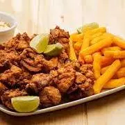 Frango a passarinho 800g c fritas