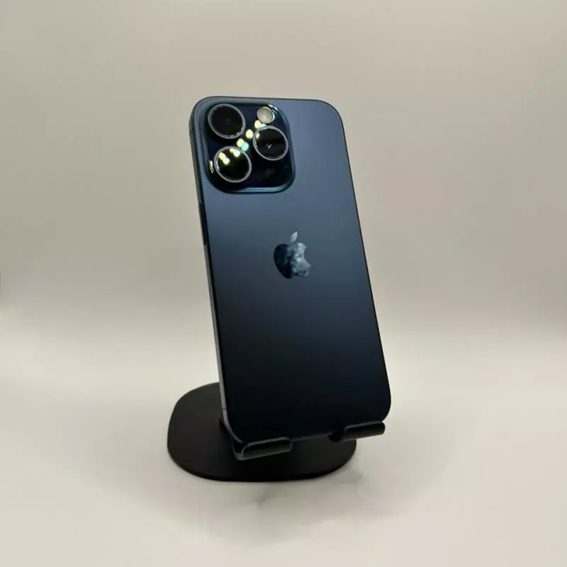 15 PRO 128GB AZUL TITÂNIO