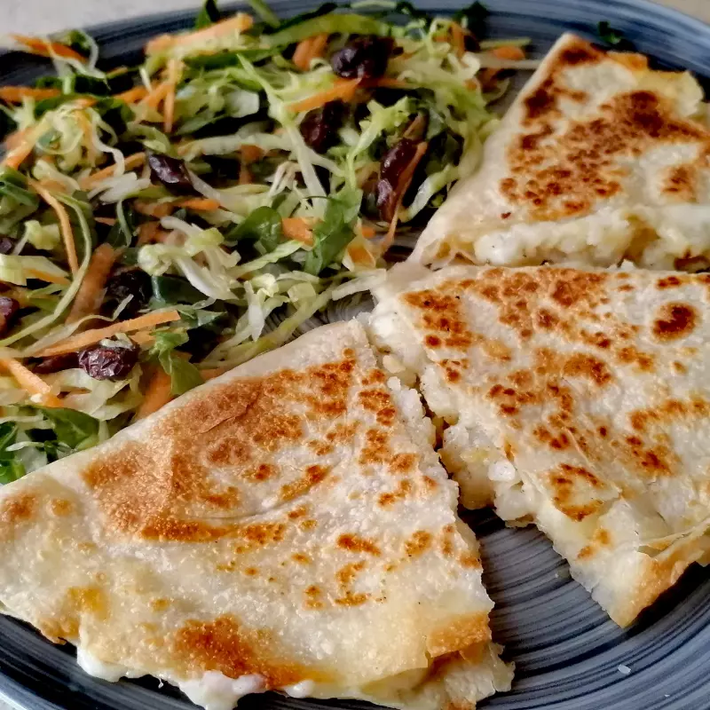 Quesadilla Papas con Queso