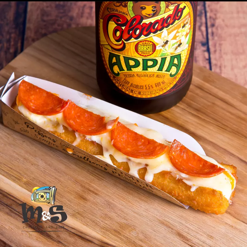 2 Churros de Pepperoni