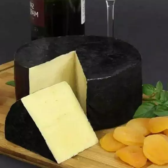 Parmesão Capa Preta 250g