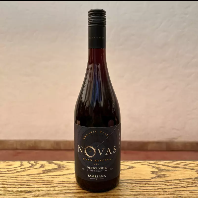 Novas Gran Reserva Pinot Noir
