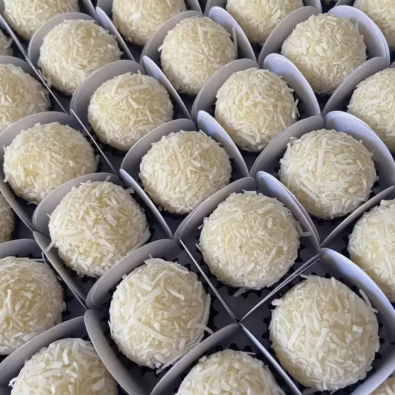 Brigadeiro de coco cento