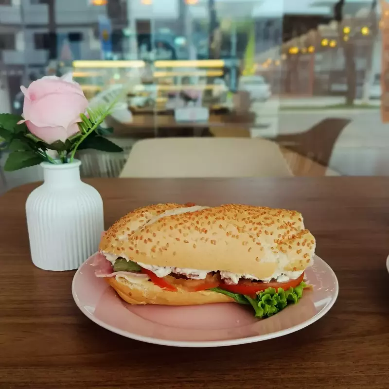 Sanduíche Gergelim de Bacon