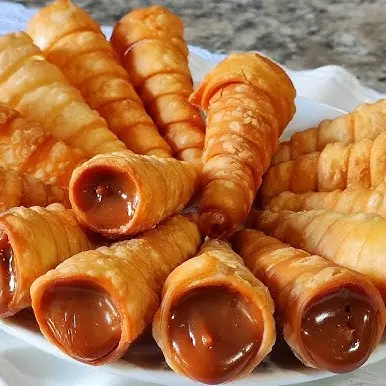 Canudo com Doce Leite