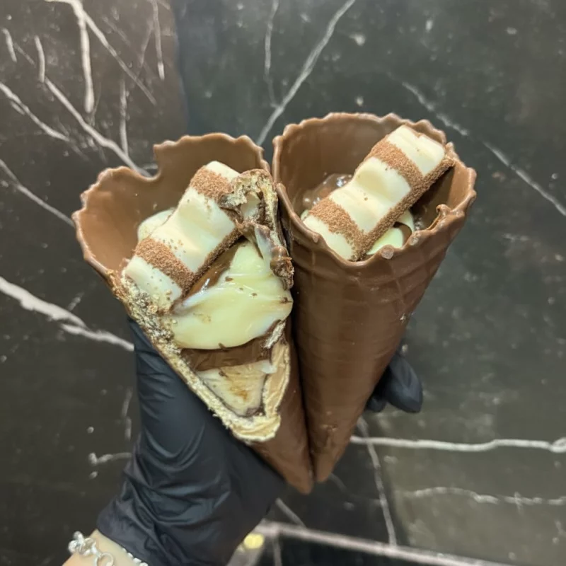 Cascão kinder bueno