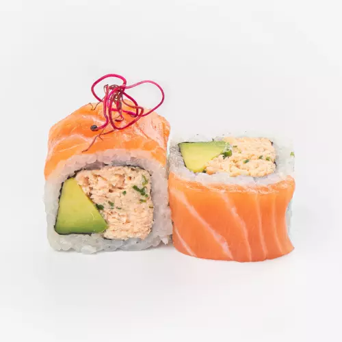 Classic rolls saumon cuit avocat
