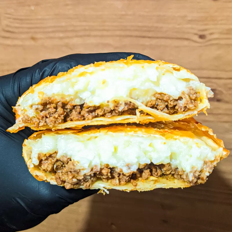 Pastel de Carne com Catupiry