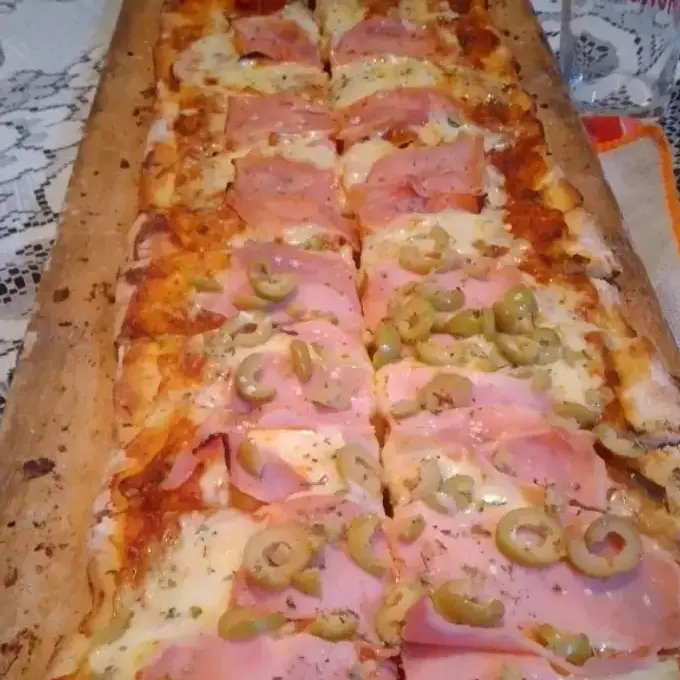 Metro con jamon y aceitunas