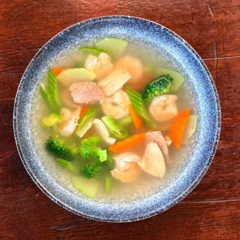 SOPA VIETNAMITA $155