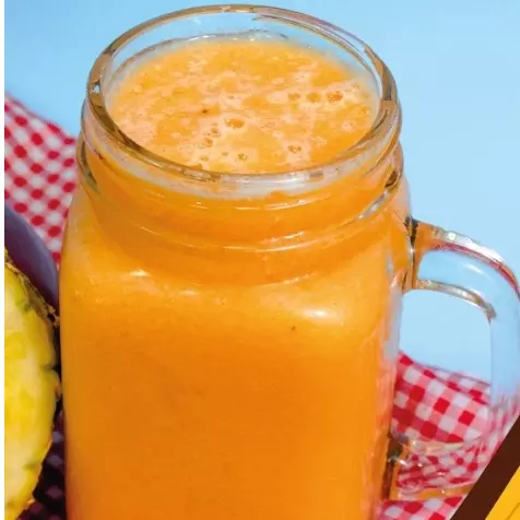 Piña, papaya y banano