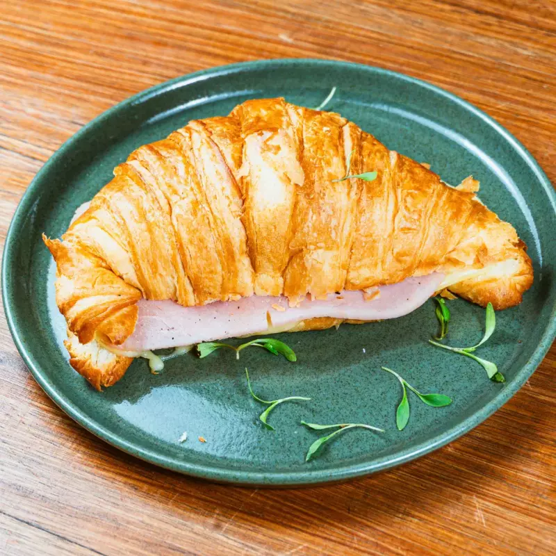 Croissant Queijo com Presunto