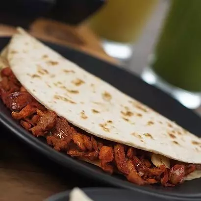 Gringa Al Pastor com Muçarela