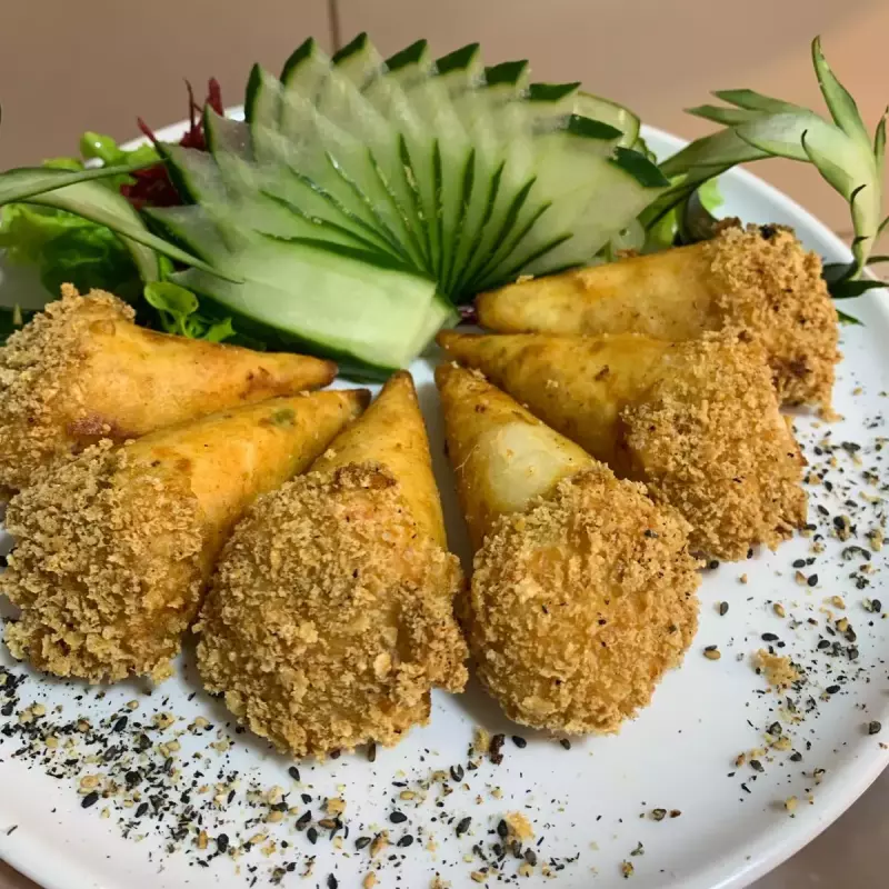 Mini Temaki Kani Frito (6 uni)