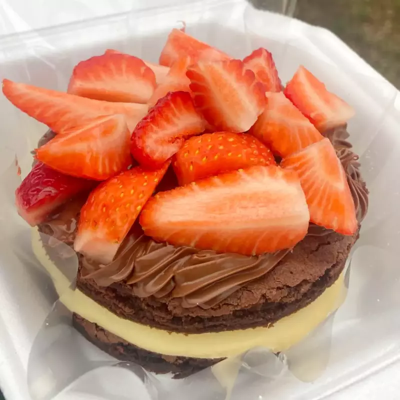 SanduBrownie Ninho, Nutella, Morango