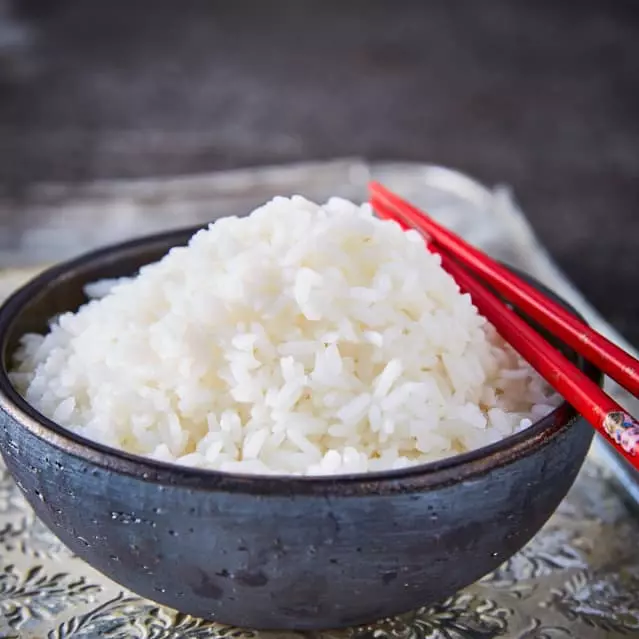 Porção de Arroz Japonês Cozido