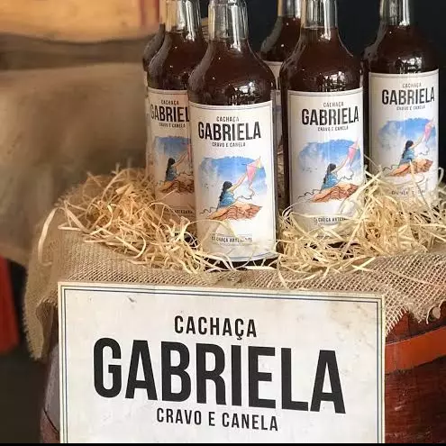 Cachaça cravo e canela