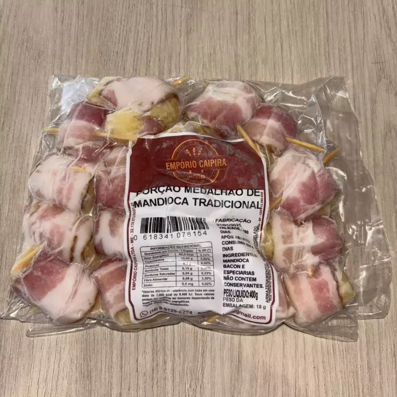 MEDALHÃO MANDIOCA COM BACON