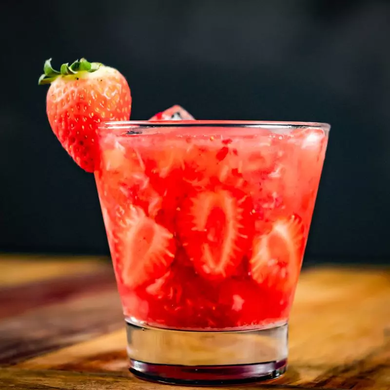 Caipirinha de Morango cachaça 500 ml