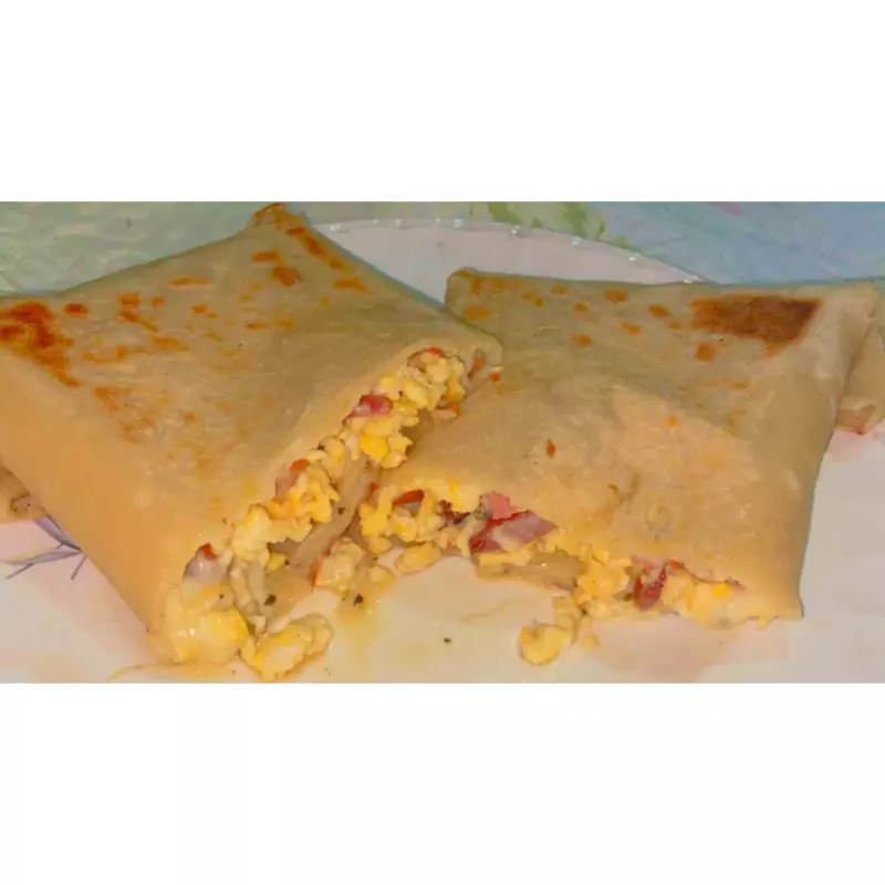Crepe de bacon com ovos
