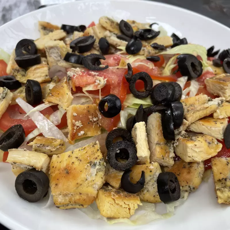 Ensalada con pollo asado