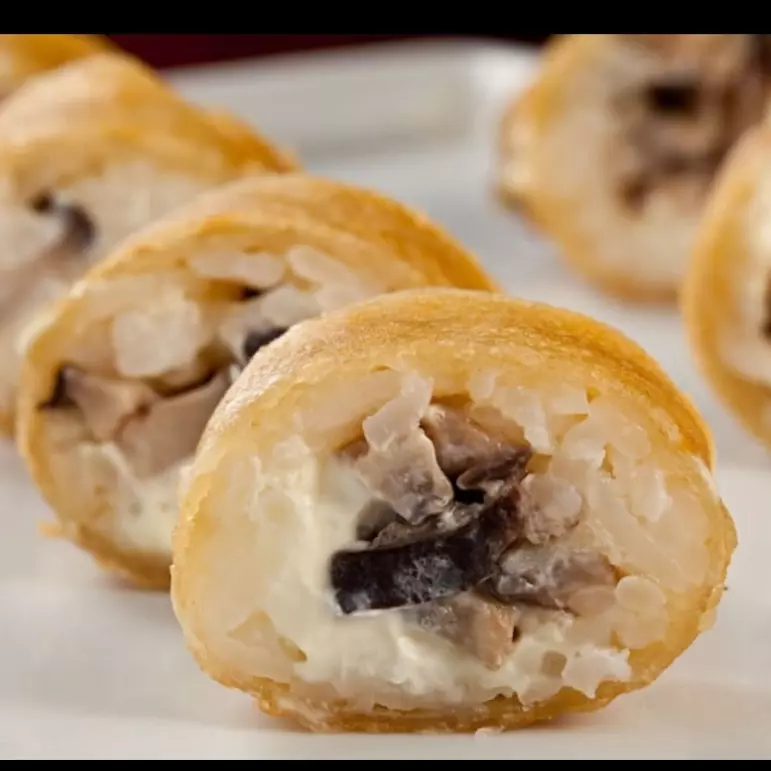 41. Shitake Hot Roll (4 Unid)