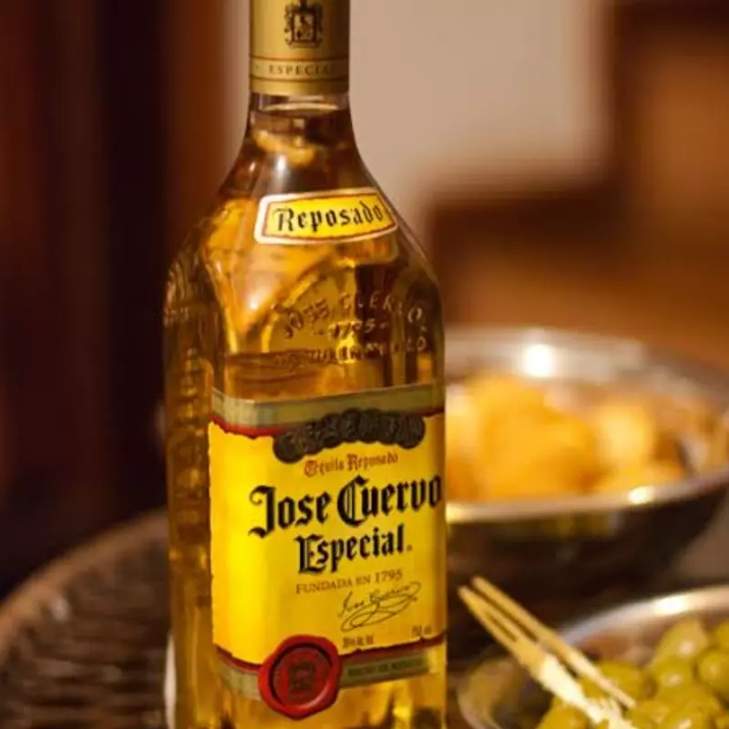 TEQUILA JOSÉ CUERVO