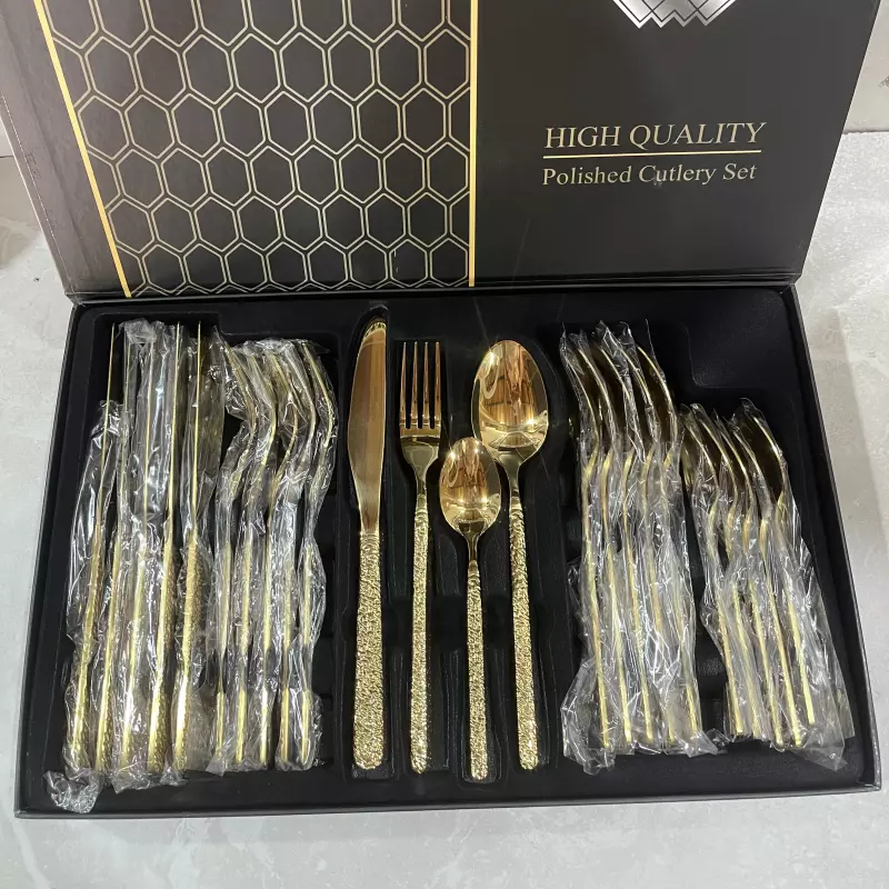 CUBIERTOS CON ESTUCHE  REF 16463-6