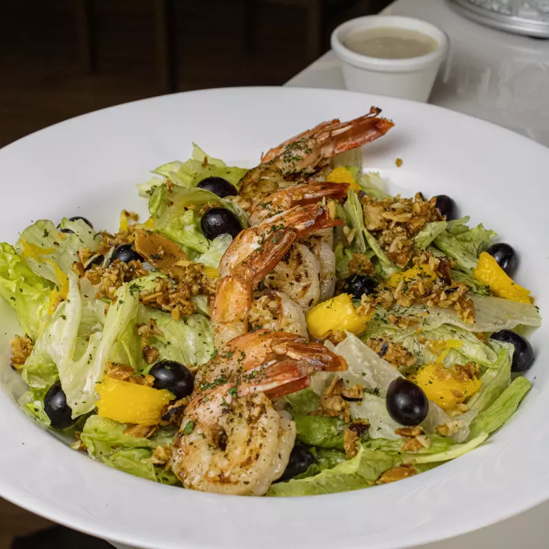 SALADA WALDORF CAMARÕES