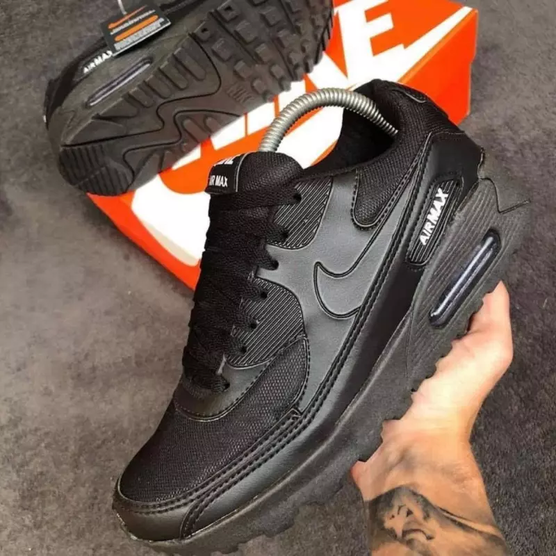 Nike 90 Black