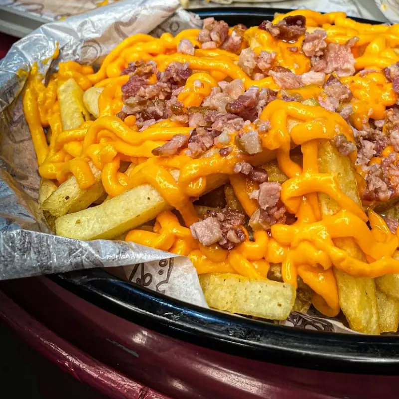 BATATA FRITA + CHEDDAR E BACON P