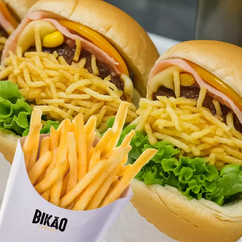 02 "X Salada" e ganhe as fritas
