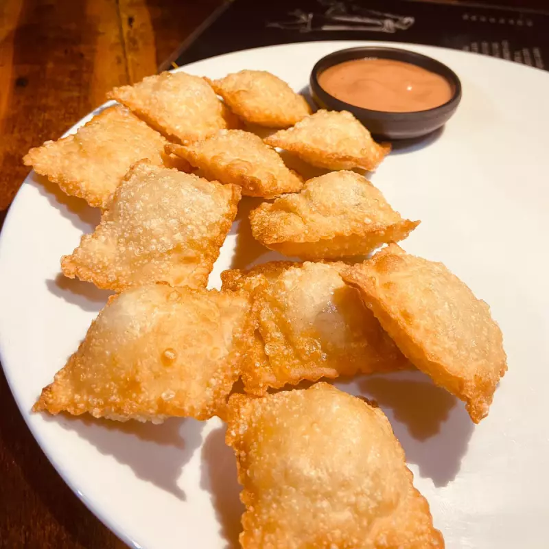 Pastelzinho de Carne do Sol