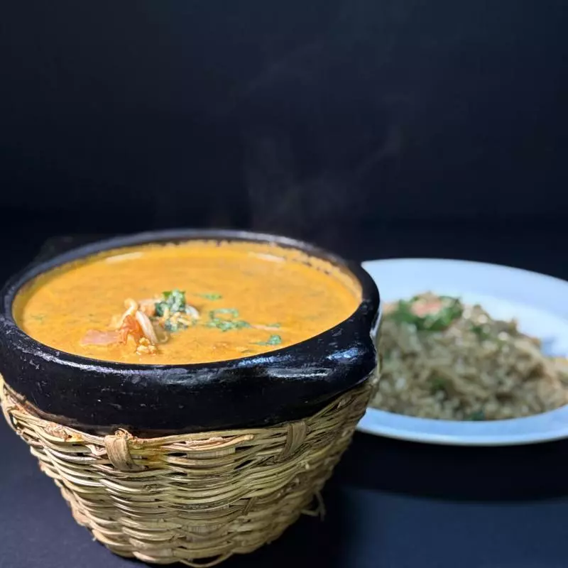 Cazuela de mariscos Peruana