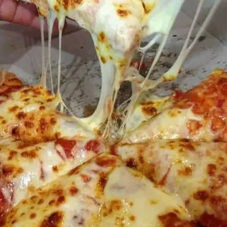 Pizza Muzzarella