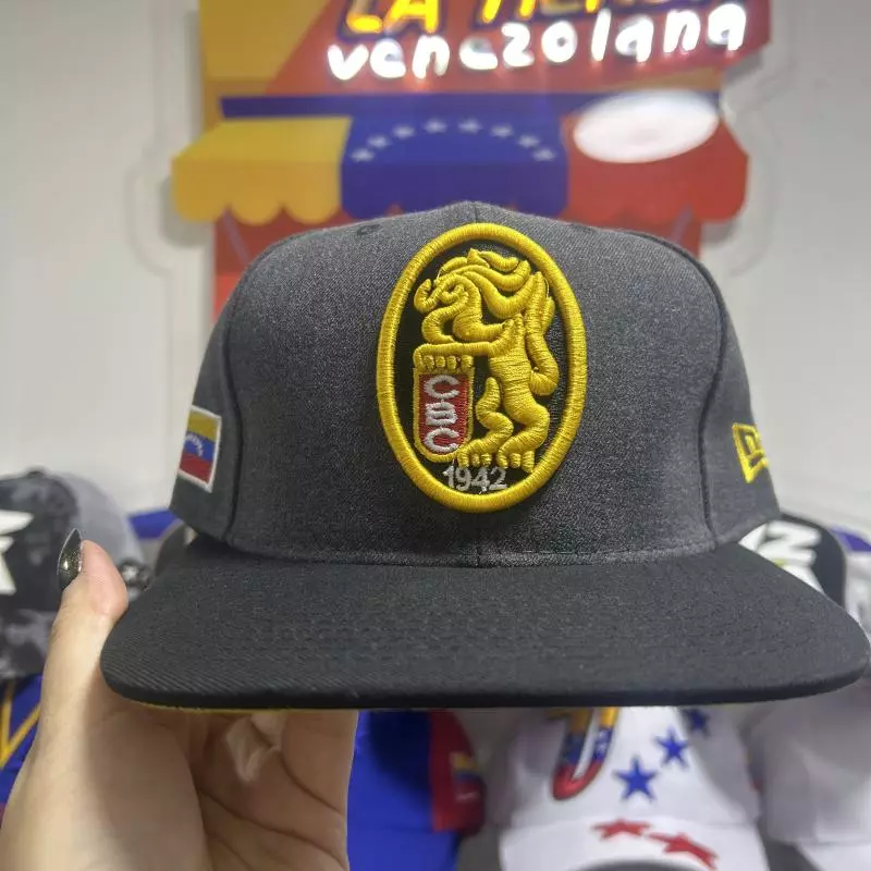 Gorra Leones plana gris