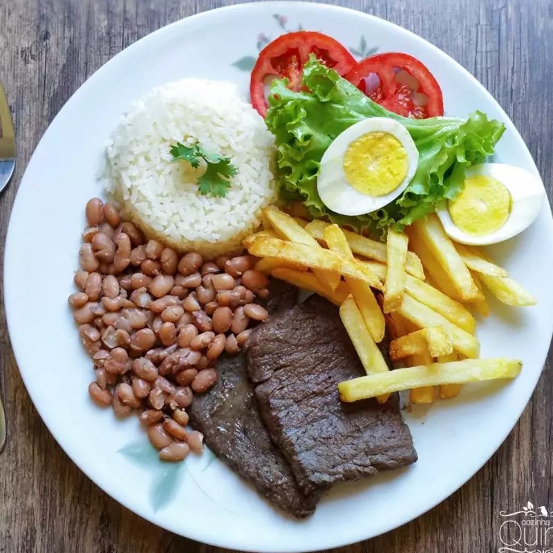 QUENTINHA GRANDE - Restaurante D' Suzy - Pedir aqui