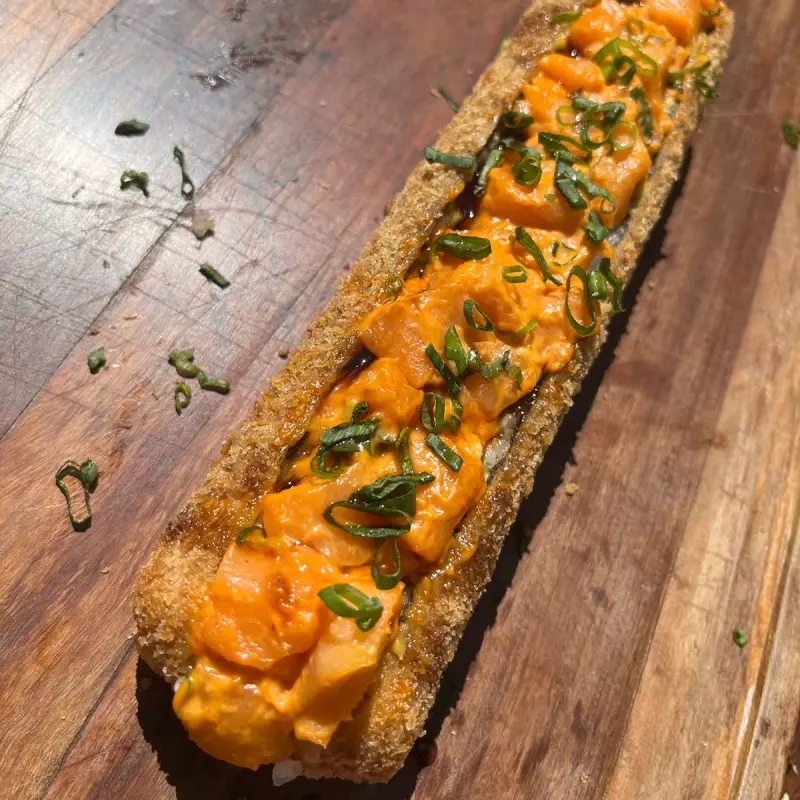 HandDog Salmon Spicy