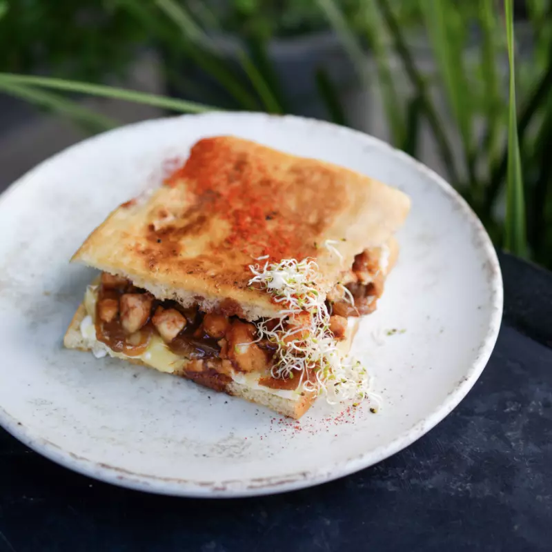 Panini de Pollo y Barbacoa