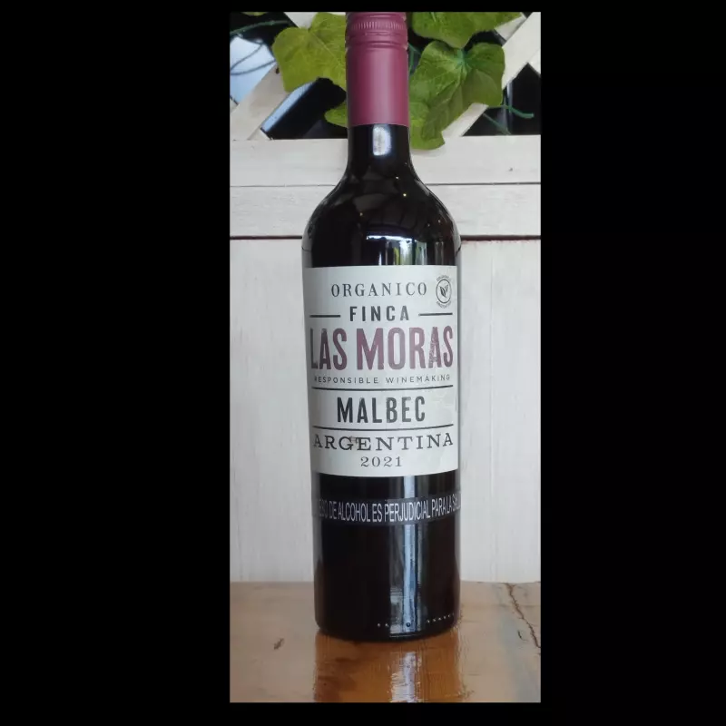 Botella de vino finca las moras