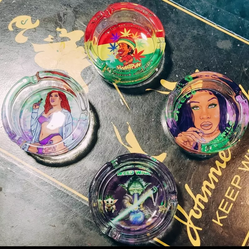 CINZEIROS DE VIDRO COM SILICONE