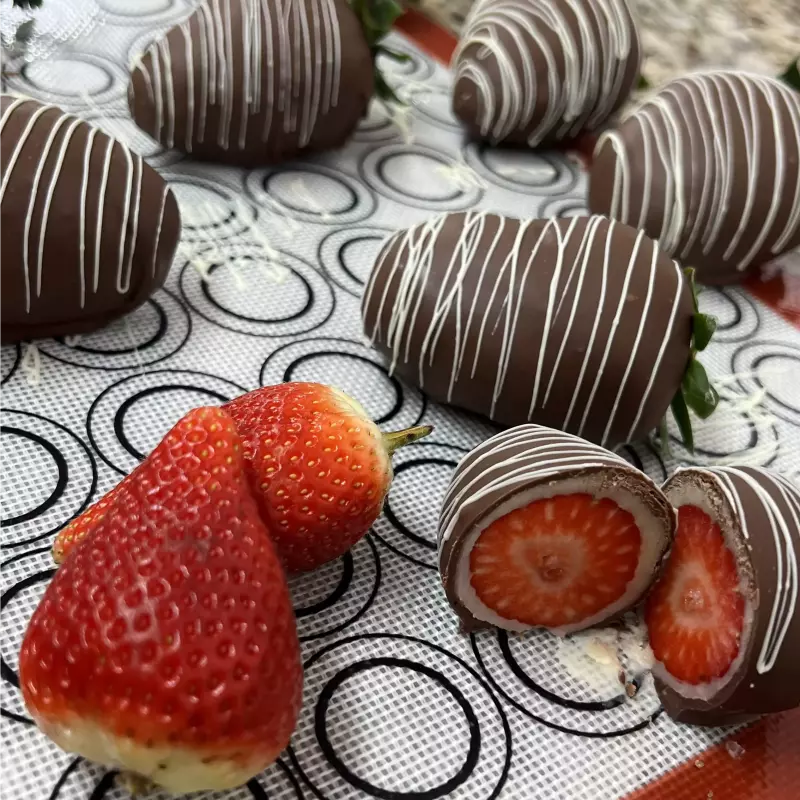 MORANGO NO CHOCOLATE NOBRE