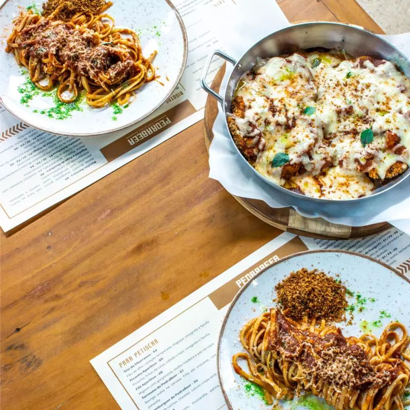 Linguini E Parmegiana De Mignon