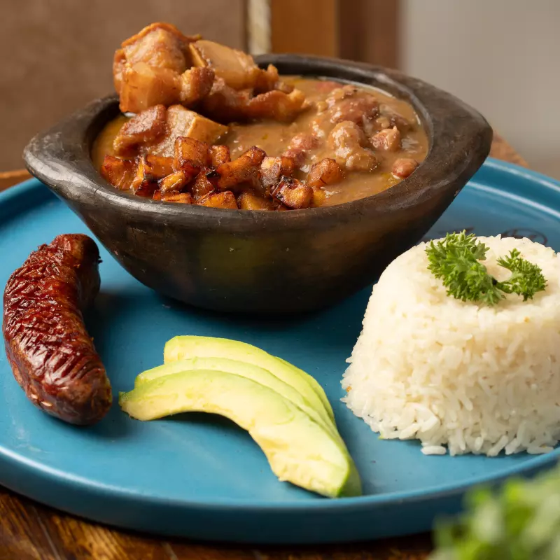 Cazuela de frijol Antaño