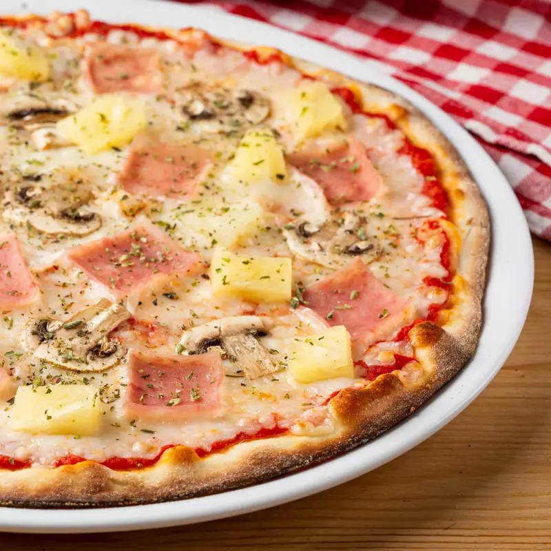 Pizza Média Tropicália