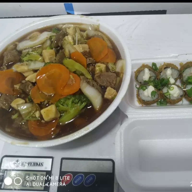 YAKISSOBA Misto MAS 10 HOT ROLL