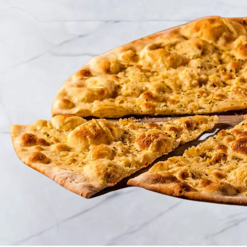 APERITIVA DE PARMESÃO E QUEIJO