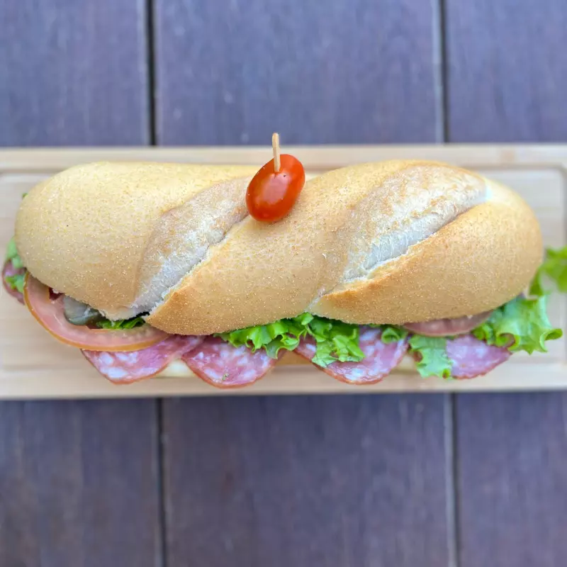 Baguete de salamito