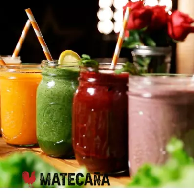 Jugo natural en Agua