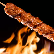 Espeto de Kafta